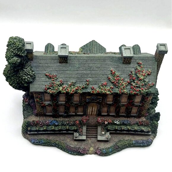 SOLD Thomas Kinkade Hawthorne Village Lamplight Inn Sculpture #79986 Christmas - Picture 9 of 10